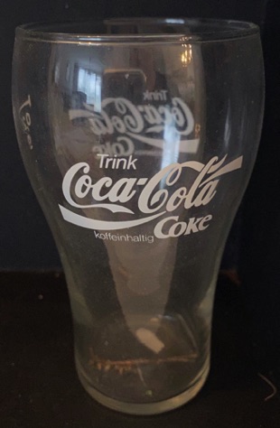 308035-1 € 3,00 coca cola glas witte letters D6,5 h12 cm.jpeg